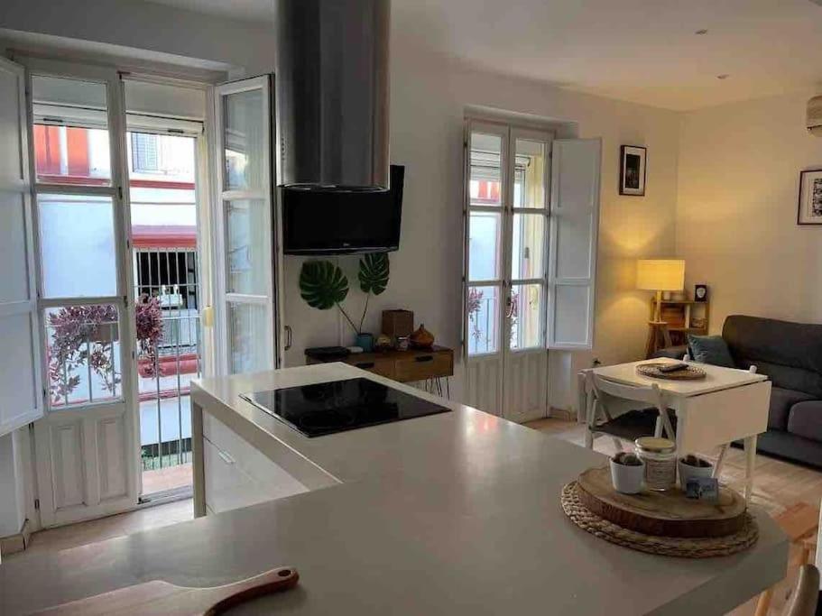 180 Home Casa Rodrigo De Triana Sevilla Buitenkant foto