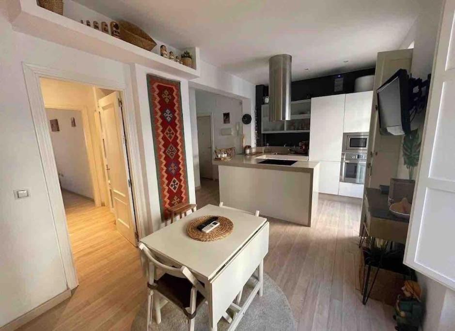 180 Home Casa Rodrigo De Triana Sevilla Buitenkant foto